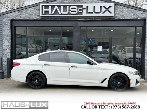 Used 2021 BMW 530i xDrive w/ Convenience Package image 15