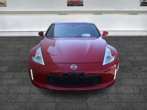 Used 2016 Nissan 370Z Coupe image 2