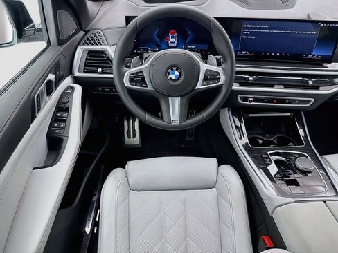 Certified 2024 BMW X5 sDrive40i w/ M Sport Package RWD image 10