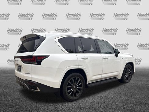 Used 2026 Lexus LX 600 F Sport image 10