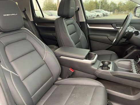Used 2026 GMC Terrain Denali image 9