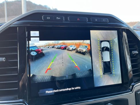 Certified 2022 Ford F250 Lariat w/ Black Appearance Package image 22