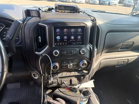 Used 2020 GMC Sierra 2500 AT4 w/ Technology Package AWD/4WD image 14
