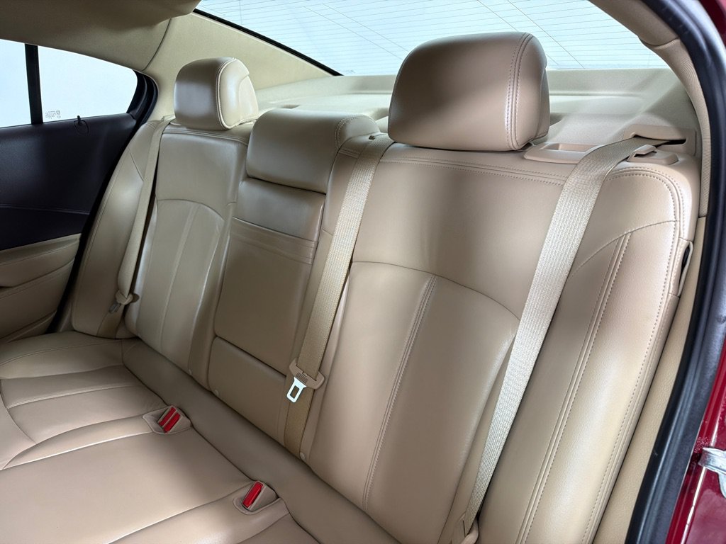 Used 2011 Buick LaCrosse CXL FWD image 17