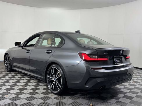 Used 2022 BMW 330i xDrive Sedan w/ M Sport Package image 8