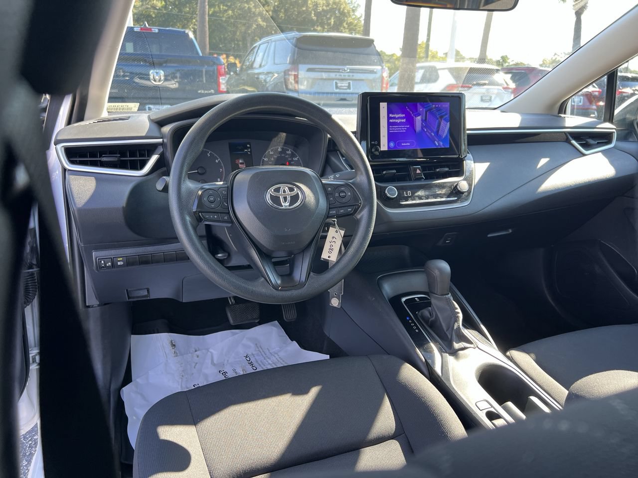 Used 2024 Toyota Corolla LE FWD image 30