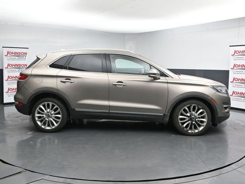 Used 2018 Lincoln MKC Reserve image 9