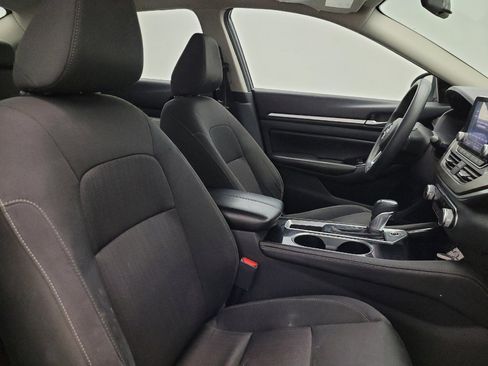 Used 2023 Nissan Altima 2.5 SV FWD image 21