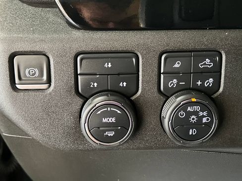 Used 2024 Chevrolet Silverado 2500 LT w/ All Star Edition AWD/4WD image 34