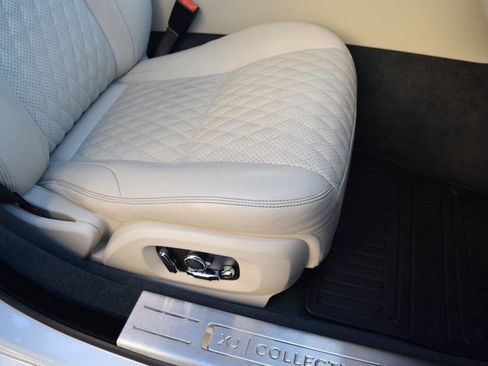 Used 2019 Jaguar XJ Collection image 53