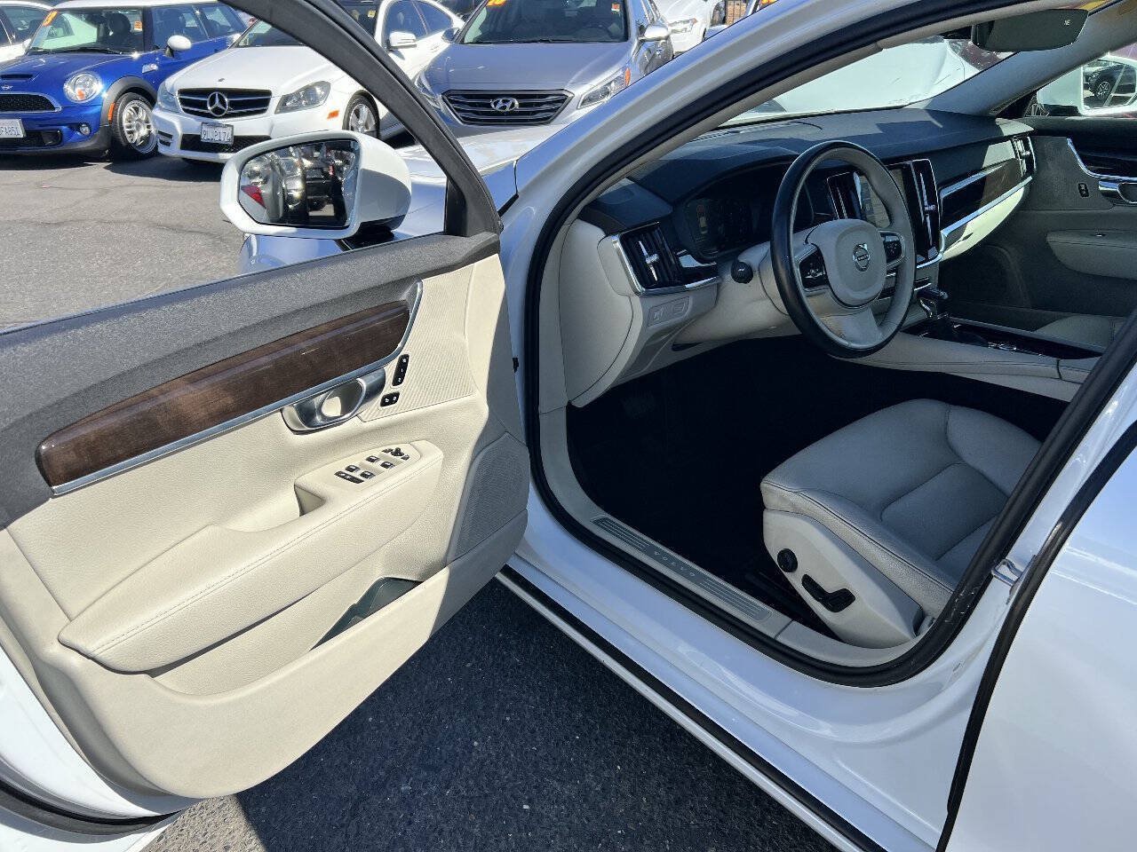 Used 2018 Volvo S90 T6 Momentum w/ Convenience Package AWD/4WD image 8