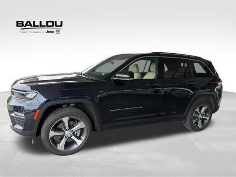 Used 2023 Jeep Grand Cherokee 4WD 4xe w/ Luxury Tech Group II image 1