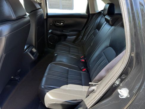 Used 2025 Honda HR-V EX-L image 16