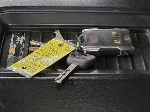 Used 2017 GMC Sierra 2500 Denali image 28