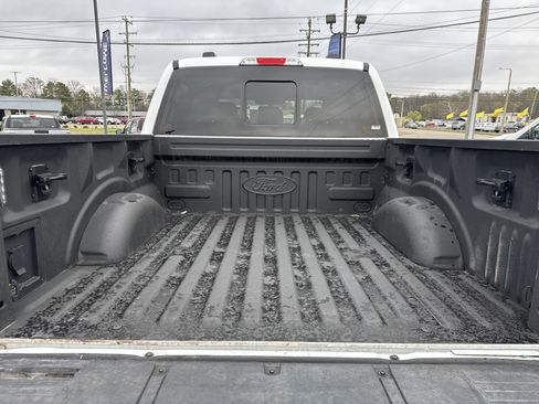 Used 2022 Ford F150 XLT w/ Equipment Group 302A High image 13