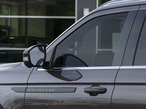 New 2026 Lincoln Navigator L Black Label AWD/4WD image 20