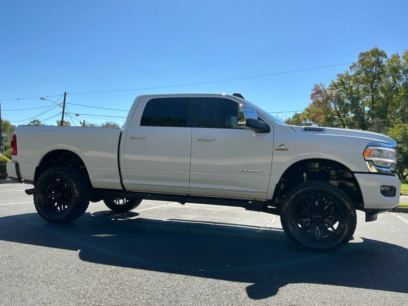 Used 2024 RAM 2500 Laramie AWD/4WD image 3