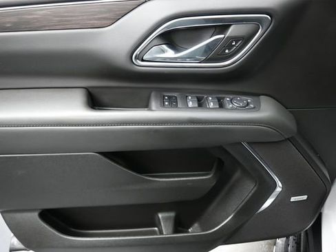 Used 2024 Chevrolet Tahoe LT w/ LT Signature Plus Package AWD/4WD image 13