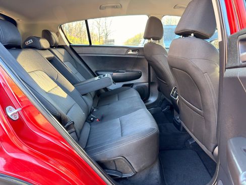 Used 2020 Kia Sportage LX image 16