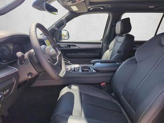 New 2026 Jeep Grand Wagoneer 2WD video 3