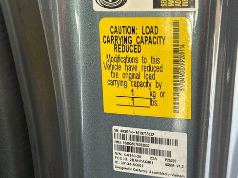 Used 2024 Toyota Corolla LE image 38