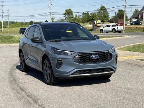 Certified 2024 Ford Escape ST-Line w/ Tech Pack #1 image 3