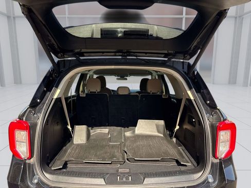 Used 2022 Ford Explorer 4WD image 12