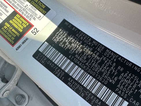 Certified 2025 Toyota Camry SE FWD image 18