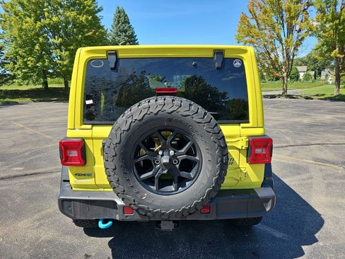Used 2024 Jeep Wrangler Unlimited AWD/4WD image 5