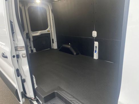 New 2026 Ford Transit 250 148 Medium Roof w/ Load Area Protection Package image 27