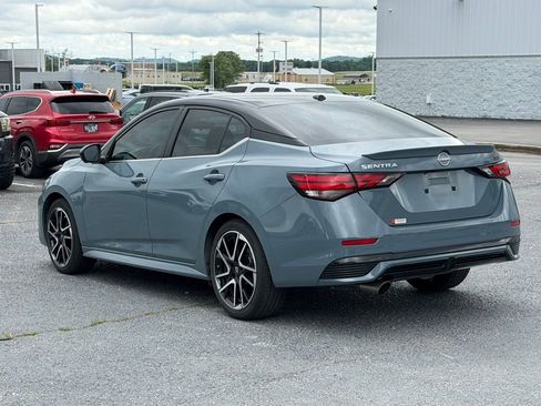 Used 2025 Nissan Sentra SR w/ SR Premium Package FWD image 7