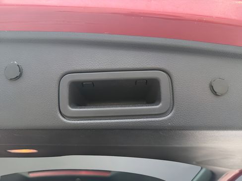 Certified 2024 Nissan Pathfinder SV FWD image 13