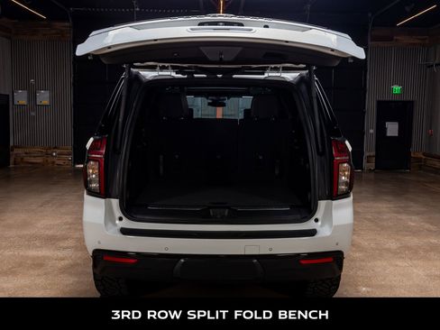 Used 2023 Chevrolet Suburban Z71 AWD/4WD image 9