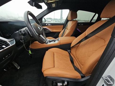 Used 2026 BMW X6 M60i image 3