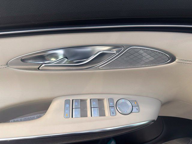 Used 2024 Genesis GV70 2.5T AWD/4WD image 12