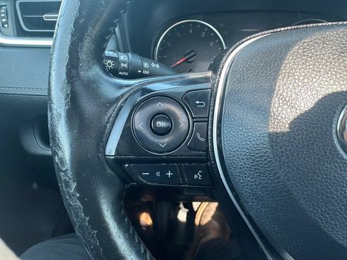 Used 2021 Toyota RAV4 XLE Premium AWD/4WD image 20