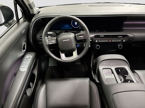 Certified 2026 Hyundai Palisade Limited AWD/4WD image 2