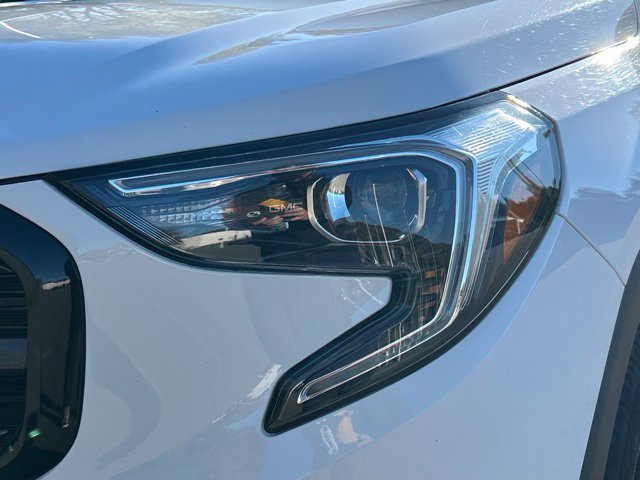 Used 2020 GMC Terrain SLE w/ Driver Convenience Package AWD/4WD image 14