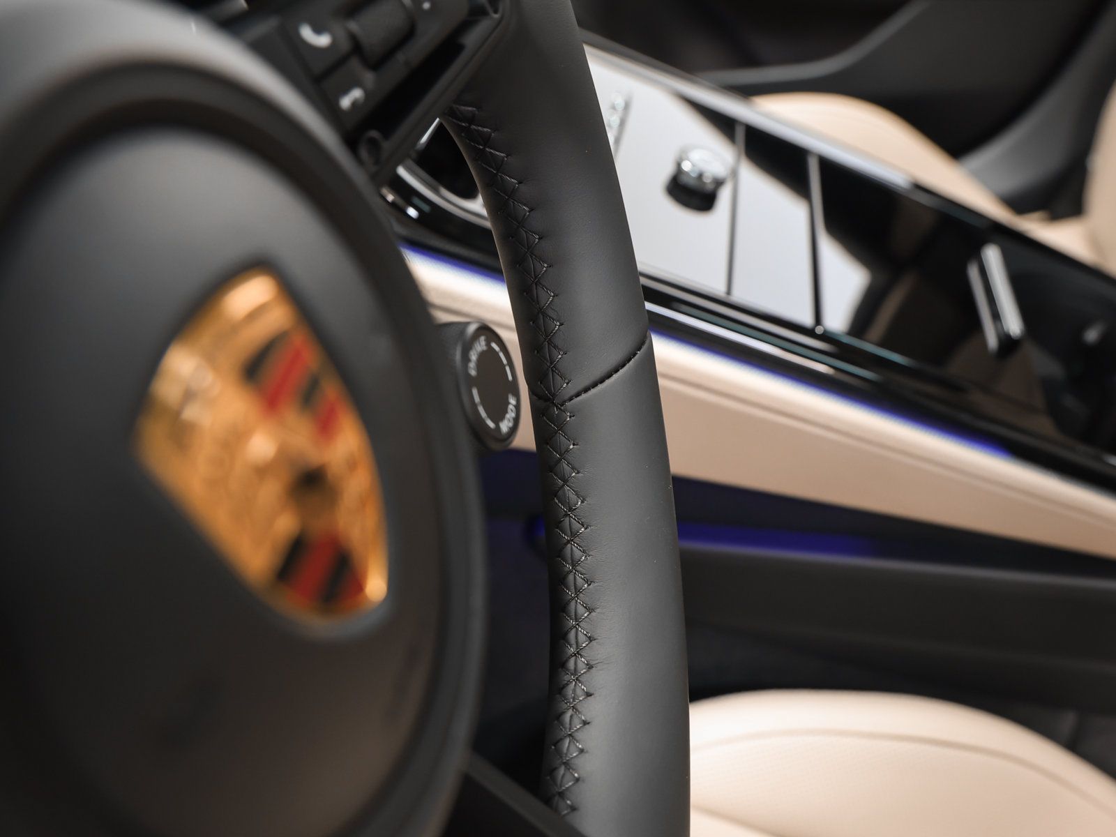 Certified 2026 Porsche Panamera 4 AWD/4WD image 35
