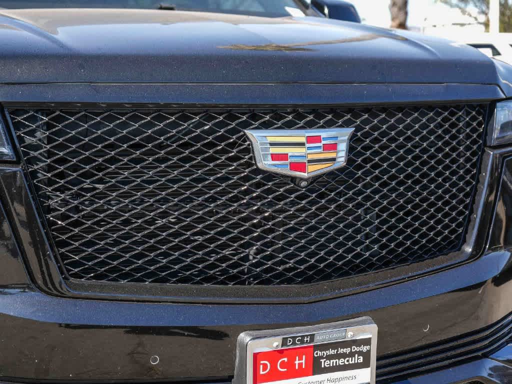 Used 2024 Cadillac Escalade ESV Sport AWD/4WD image 5