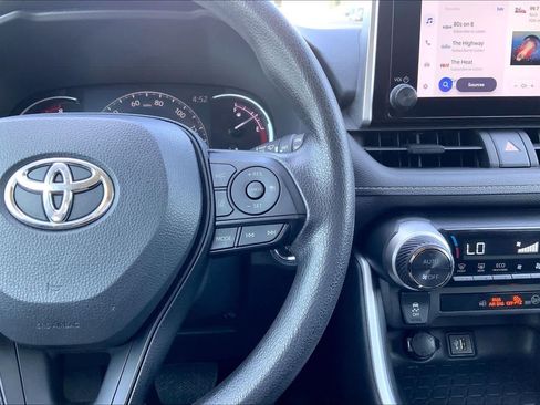 Used 2024 Toyota RAV4 XLE FWD image 24