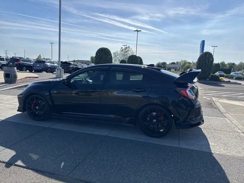 Used 2019 Honda Civic Type R image 9