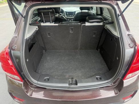 Used 2021 Chevrolet Trax LT w/ Sport Edition AWD/4WD image 18