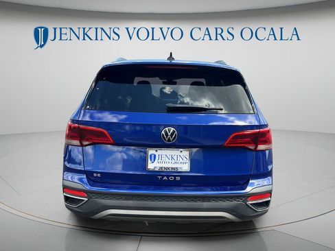 Used 2022 Volkswagen Taos SE w/ IQ.Drive SE Package FWD image 4