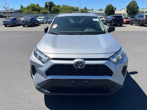 Used 2025 Toyota RAV4 LE AWD/4WD image 2