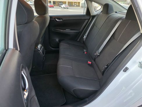 Used 2016 Nissan Sentra S image 10