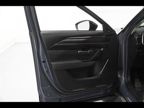 Certified 2025 MAZDA CX-50 AWD 2.5 Hybrid w/ Premium Pkg image 4