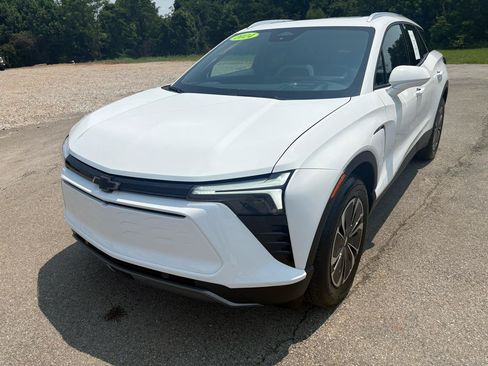 Used 2024 Chevrolet Blazer EV LT AWD/4WD image 7