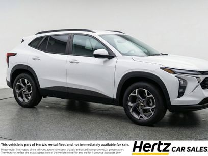 Used 2025 Chevrolet Trax LT