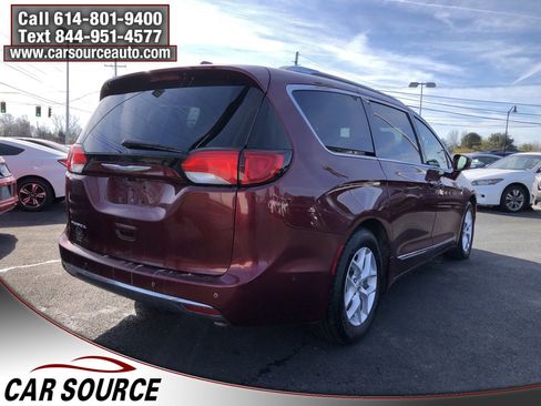 Used 2018 Chrysler Pacifica Touring-L Plus w/ Advanced Safetytec Group image 5